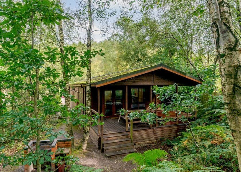 Lodges in Staffordshire with Hot Tubs